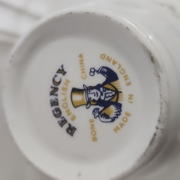 Regency English Wild Flowers Tea Cup & Saucer - Picture 9 of 9